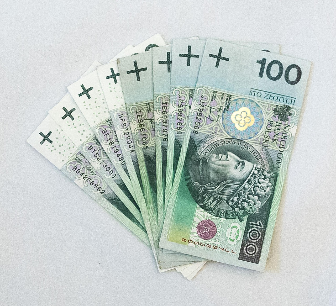 关于股票3月600588的全面解析与解读