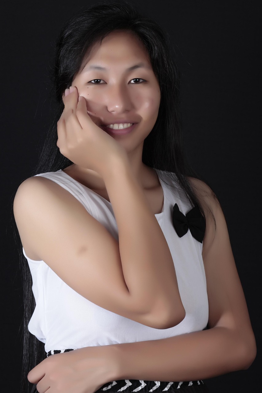 五月女明星白丝时尚魅力，展现白丝之美