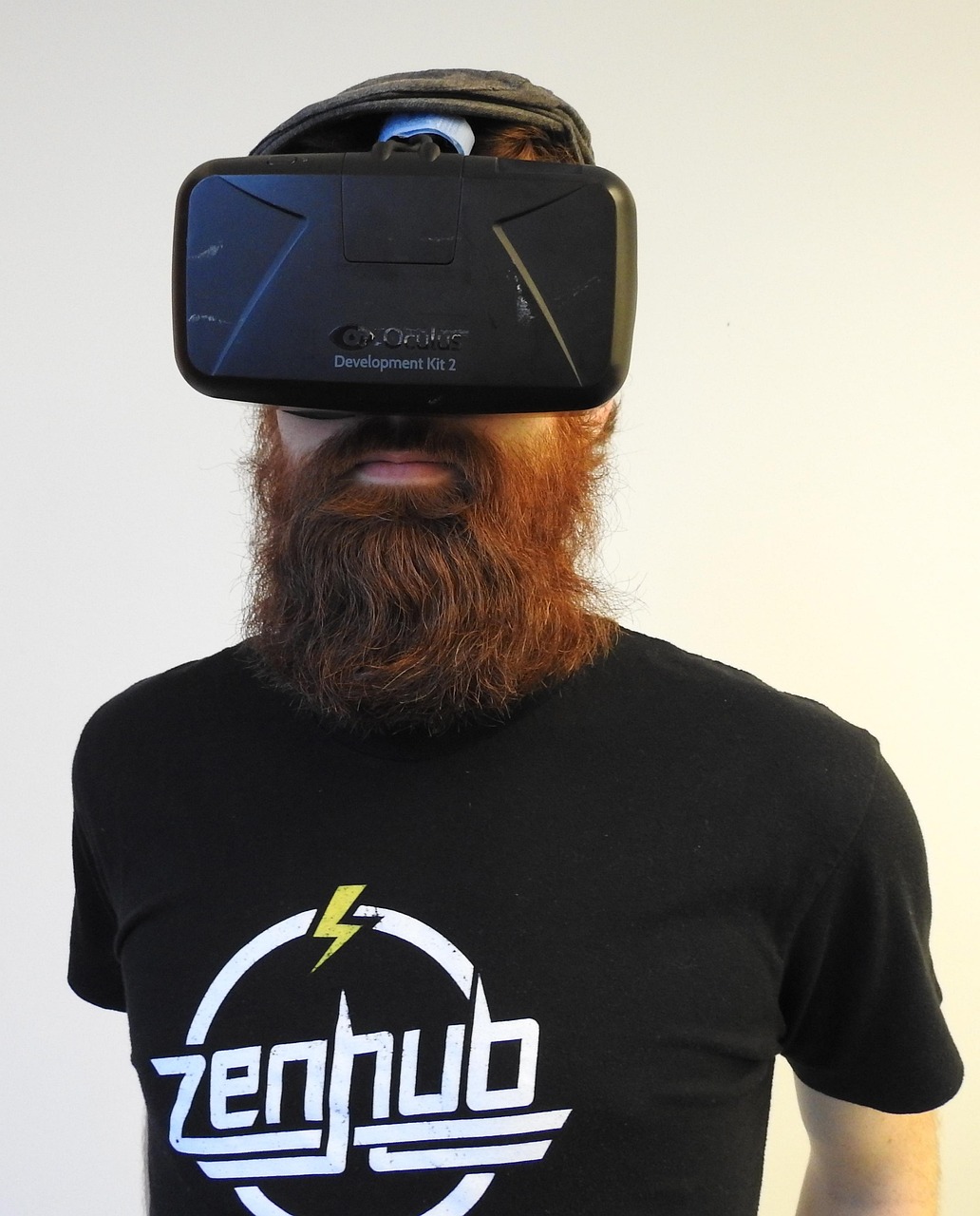五月最新VR科技产品重塑虚拟现实体验风潮